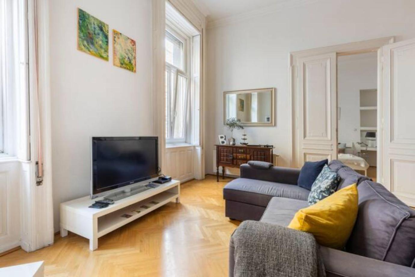 Bourgeois Elegance In The Heart Of Budapest Ngoại thất bức ảnh