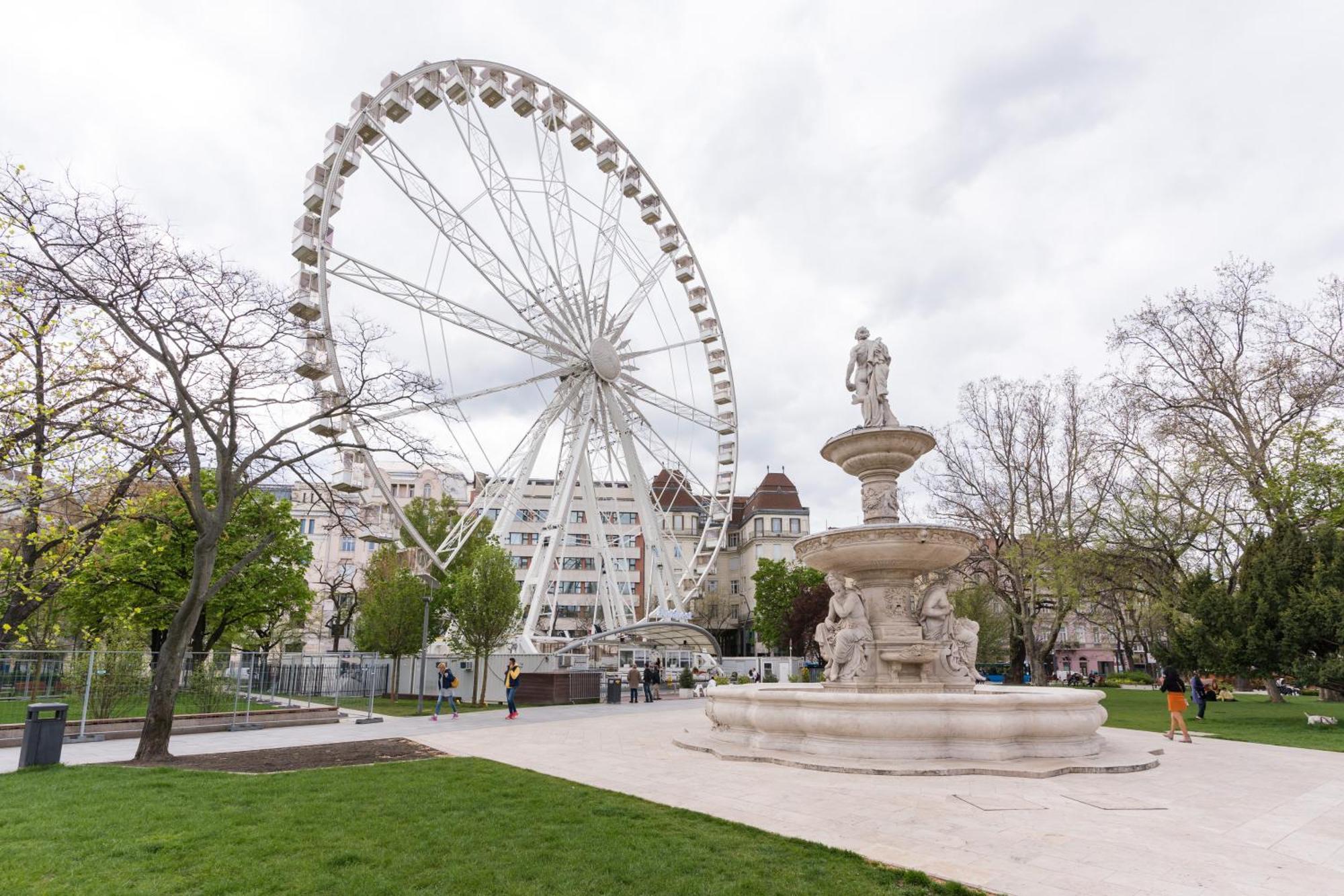 Bourgeois Elegance In The Heart Of Budapest Ngoại thất bức ảnh